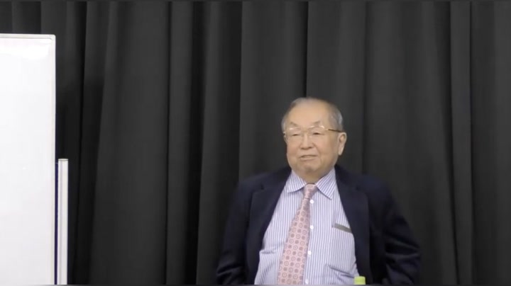 第161回例会「がん治療の現場での60年」の講演中の様子